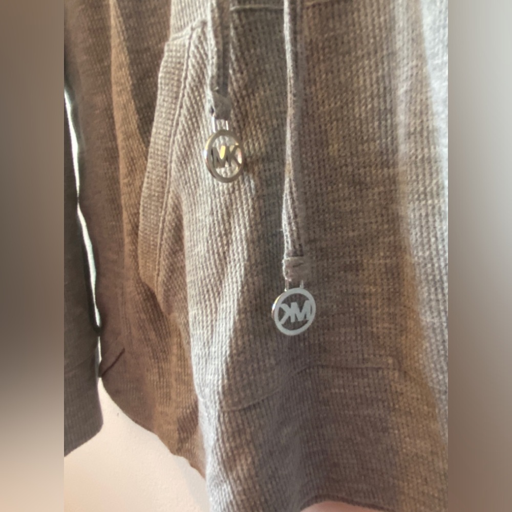 Michael Kors Sweater Size Large - Picture 4 of 5